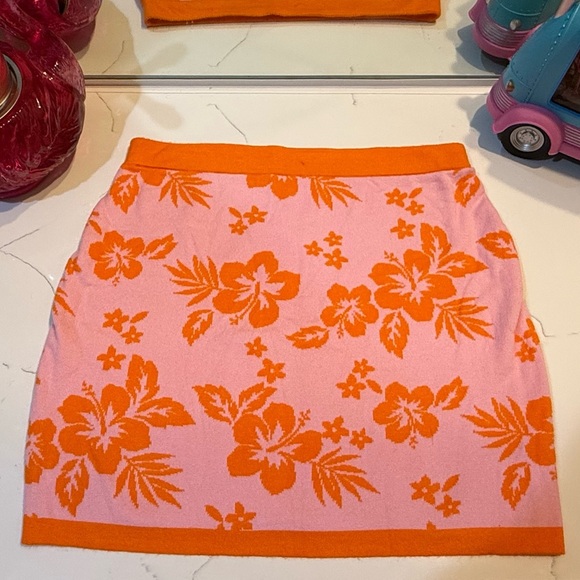 Wild Fable Pink and Orange Mini Pencil Skirt Resort Wear - Picture 1 of 4